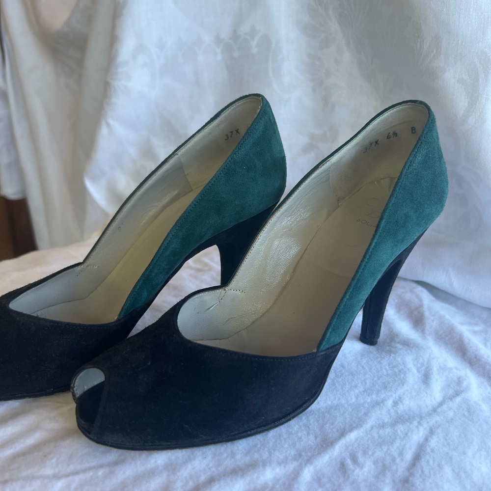 Christian Dior Souliers Vintage Colorblock Pumps - Picture 7 of 9